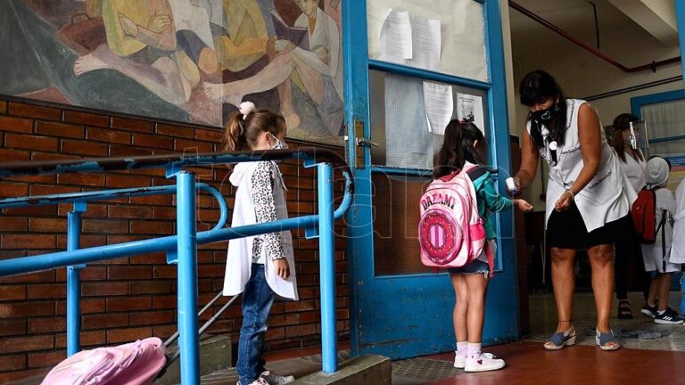 Los colegios del Gran Buenos Aires pueden desde hoy extender el horario de las clases presenciales