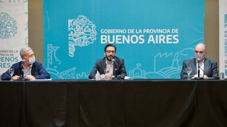 El ministro de Infraestructura y Servicios Públicos de la Provincia, Agustín Simone, encabezó el acto.