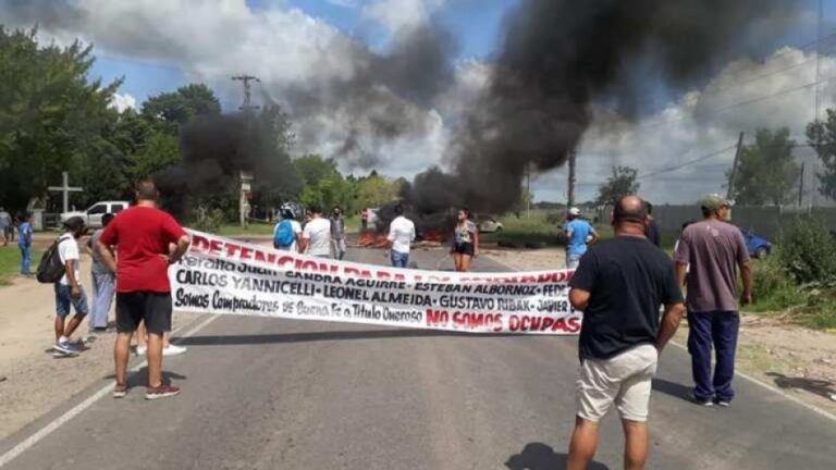 Protestas de vecinos por estafas en Florencio Varela
