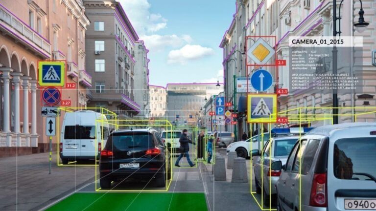 Así se registra el tránsito por medio de la inteligencia artificial, que ya se usa con éxito en varios países de Europa.