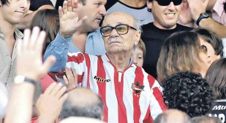 Ernesto Sabato, a 110 años del nacimiento de un escritor que también fue futbolista.