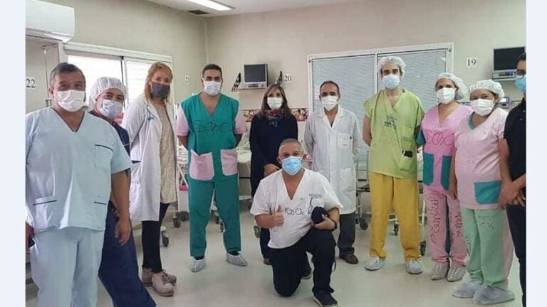 El equipo de Cirugía Cardiovascular del Hospital Sor María Ludovica, de La Plata, estuvo a cargo de la operación.
