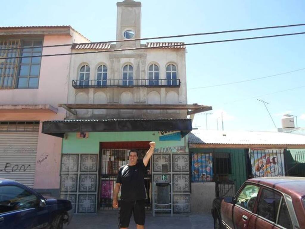 El creador del Cabildo de Laferrere también escribe un blog sobre el barrio.