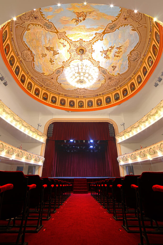 Teatro Roma Avellaneda
