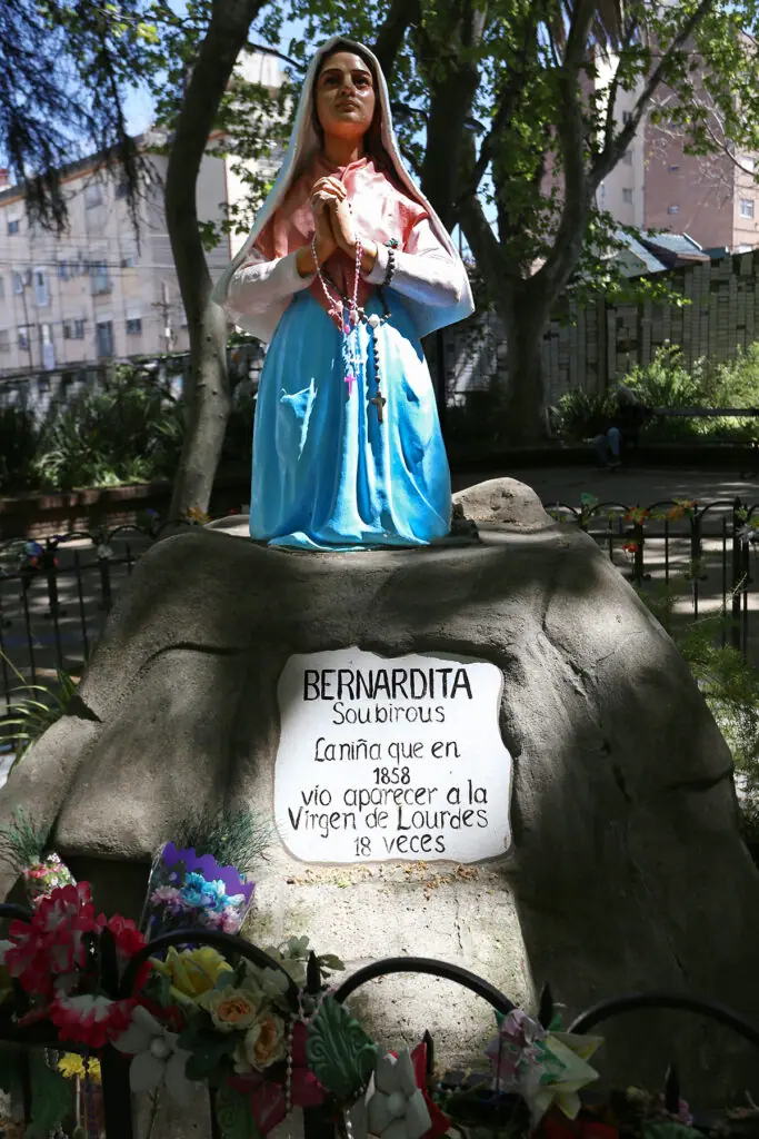 Santuario de Lourdes Santos Lugares