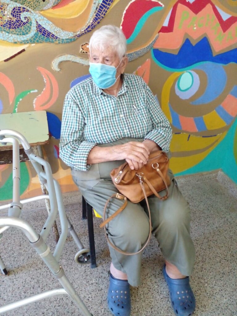 La historia del vecino de Matheu de 96 años que celebró haber votado 40 veces