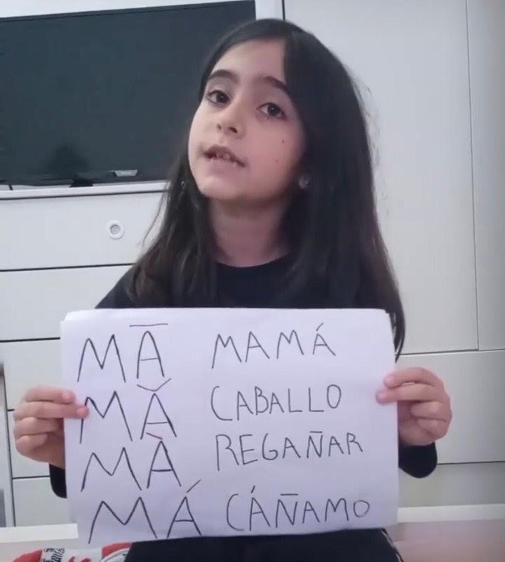 La niña prodigio de Quilmes: tiene 8 años, enseña chino mandarín y es furor en las redes