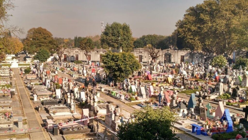 El Cementerio de Florencio Varela confirmó que no tiene más parcelas de tierra para nuevas tumbas.
