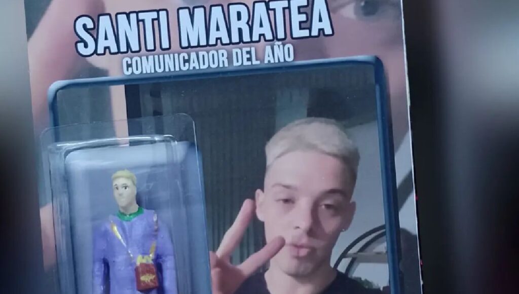 Lanzaron el muñeco de Santiago Maratea
