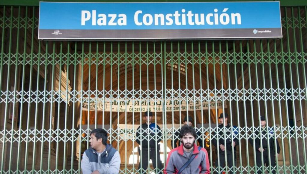 Cuando empiecen los trabajos de renovación de vías del Tren Roca, los fines de semana no habrá formaciones que salgan de Constitución.