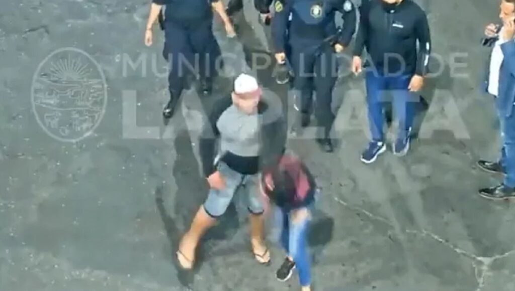 Violencia en La Plata: amenazó de muerte a una inspectora de tránsito, golpeó a su hija y quedó detenido