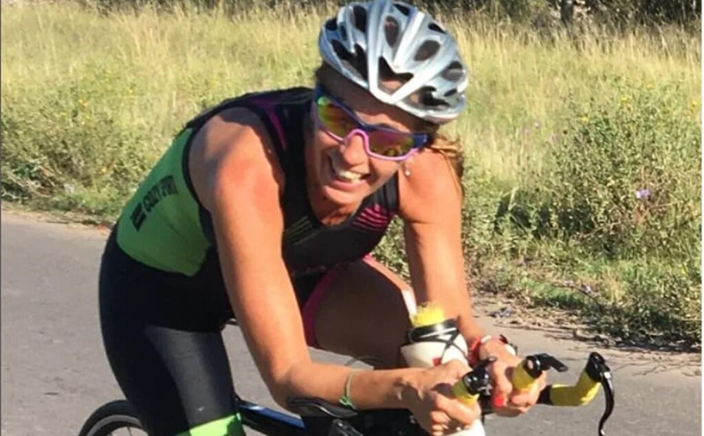 Deportista y madre de tres chicos: quién era la ciclista que murió atropellada por un conductor borracho en Moreno