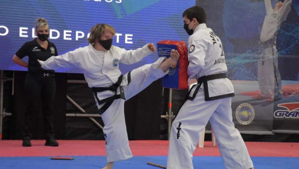 Castelar: una joven con síndrome de Down se clasificó al Mundial de Taekwondo y necesita ayuda para cumplir su sueño de viajar