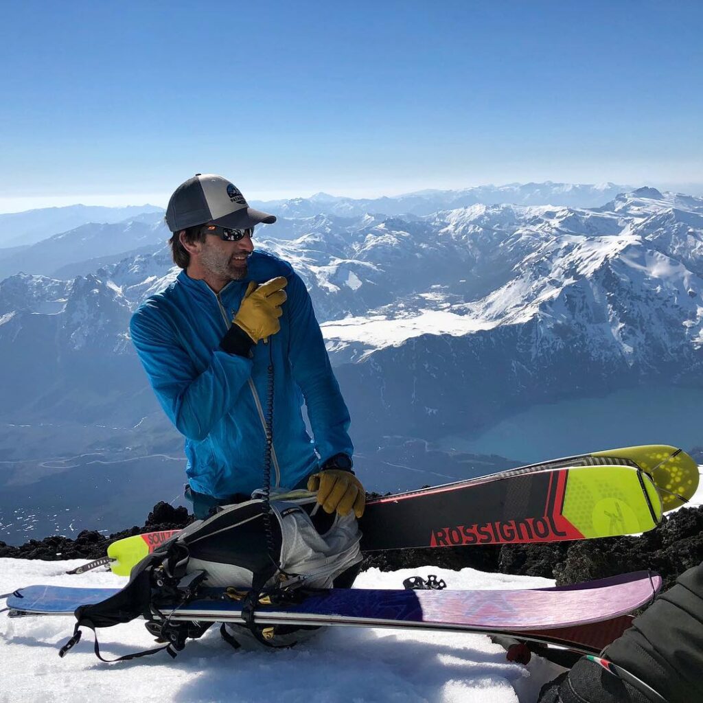 El vecino de Pilar que escaló los 7 puntos más altos del mundo y buscará volver a hacer cumbre en el Monte Everest