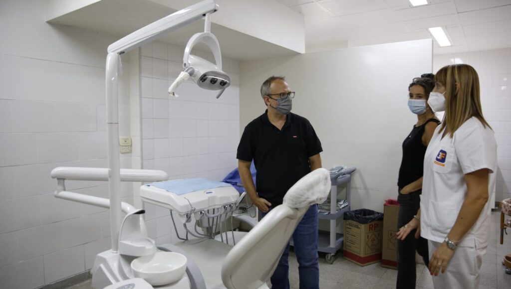 Tres de Febrero: vecinos podrán recibir atención odontológica gratuita en las salas de atención primaria
