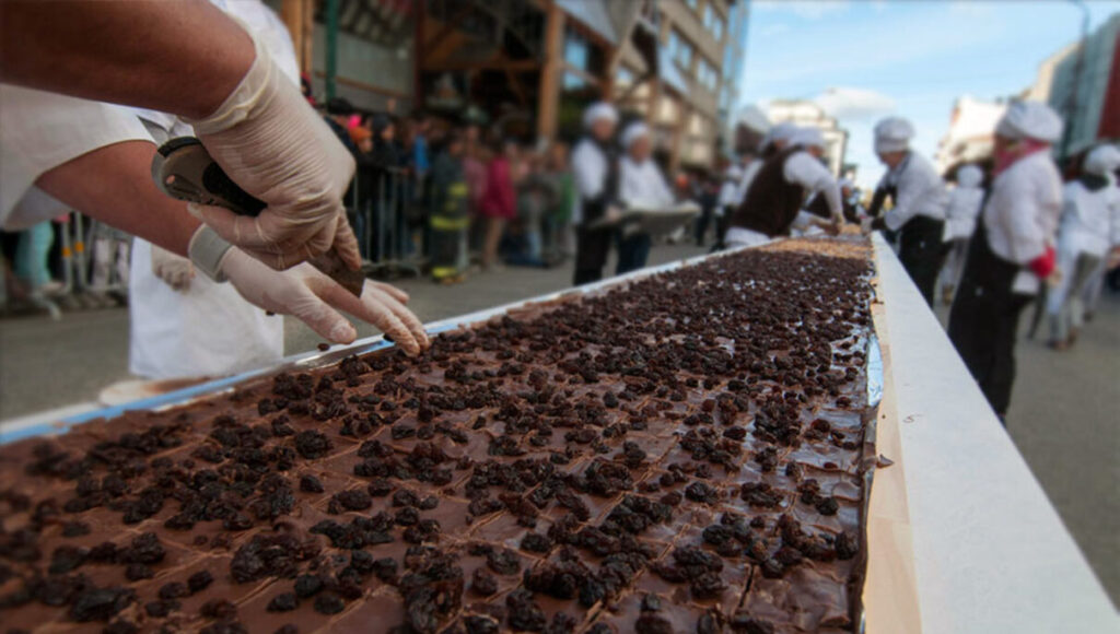 Malvinas Argentinas va por un récord: intentará crear la tableta de chocolate más grande del mundo