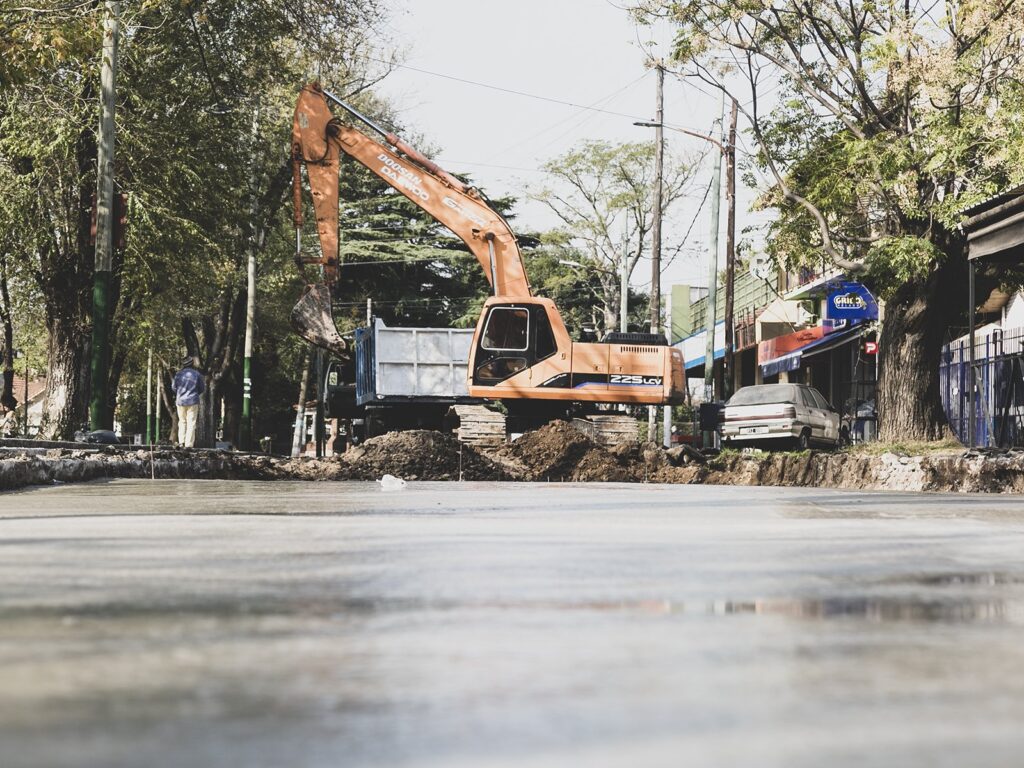 Almirante Brown Obras Pavimentación Repavimentación Calles Cruzan Avenidas
