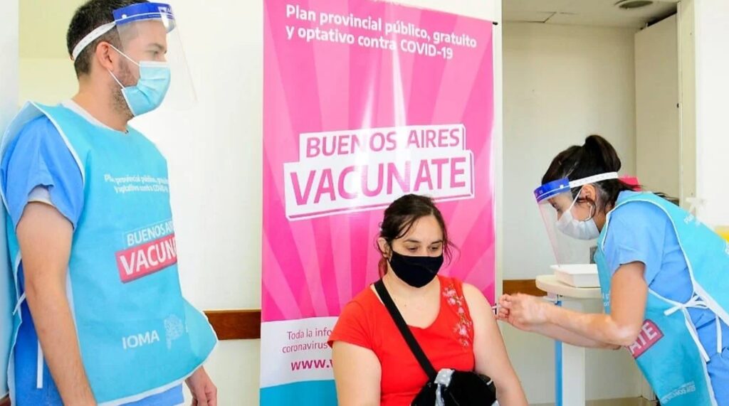 Vacunación Covid-19 en la Provincia: Axel Kicillof anunció segunda dosis de refuerzo libre para mayores de 18 años