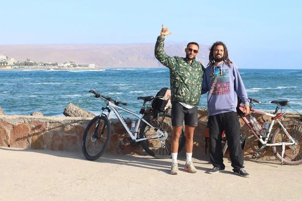 La aventura en bicicleta de dos locos de Berazategui: pedalearon 6500 kilómetros para ir al Mundial de Rusia y ahora van hacia Qatar