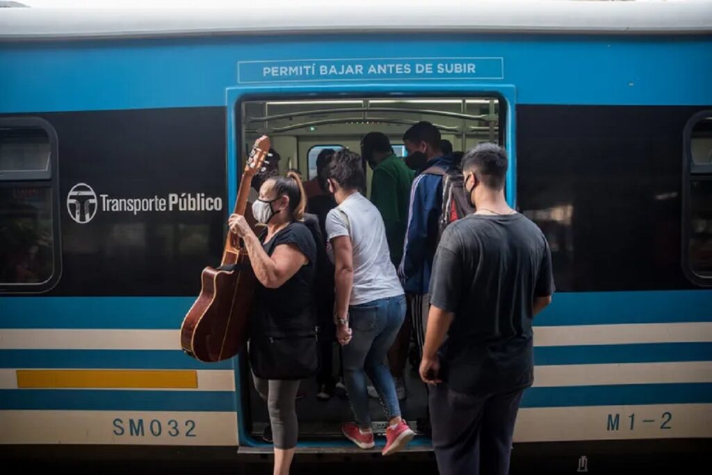El tren Sarmiento volverá a funcionar con servicio reducido durante el fin de semana: cómo serán los recorridos y el motivo de la medida