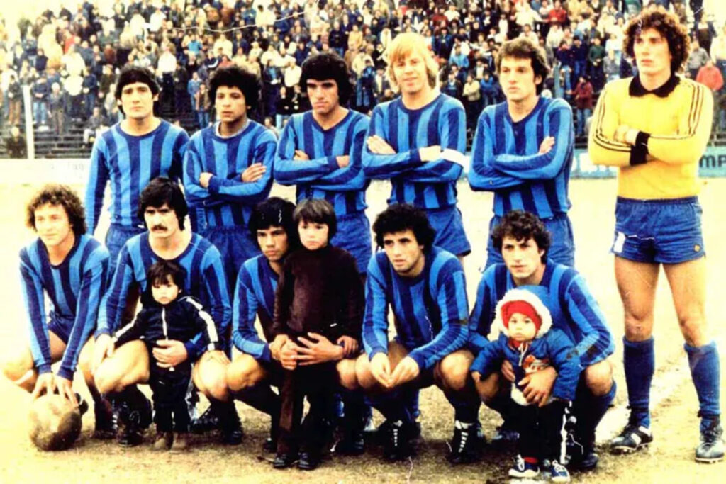 La historia de Ricardo Zielinski: jugó contra Maradona en Fiorito, fue compañero de Tinelli y lo canjearon por un colectivo