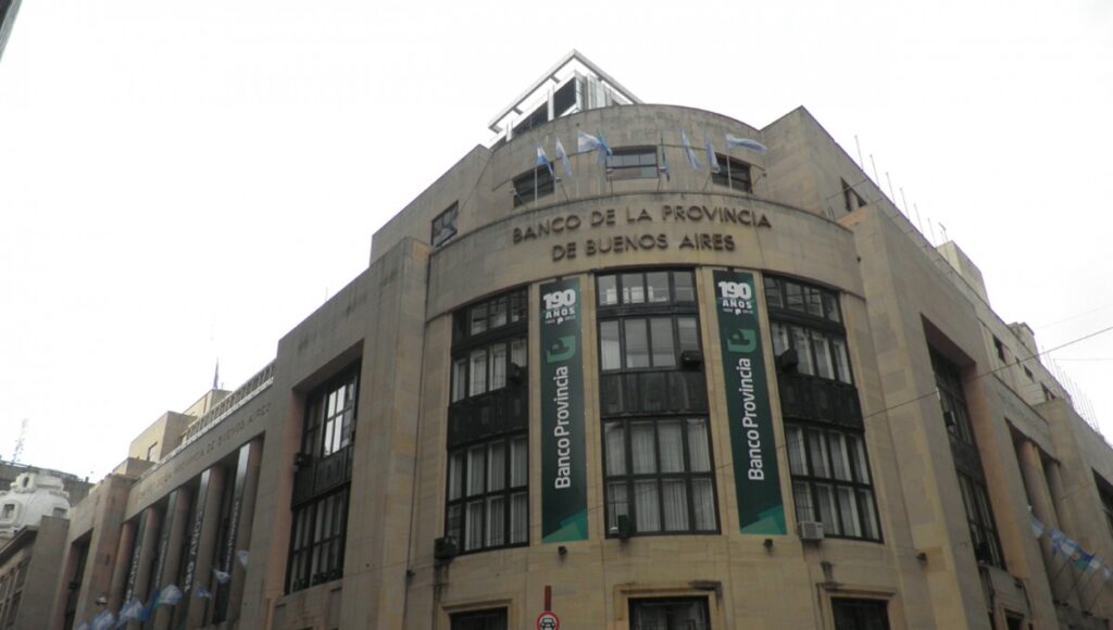 Banco Provincia lanzó una promoción para comprar tecnología en 24 cuotas: hay televisores desde $1374 y celulares desde $583 por mes