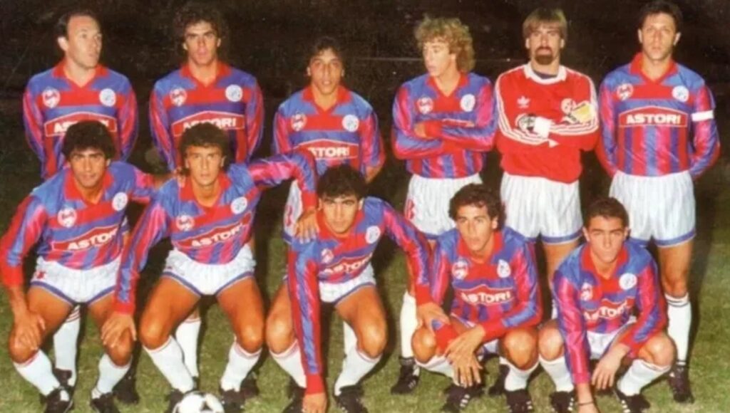 El pasado como futbolista de Carlos Castagneto, el nuevo titular de la AFIP: arquero de un histórico equipo de San Lorenzo
