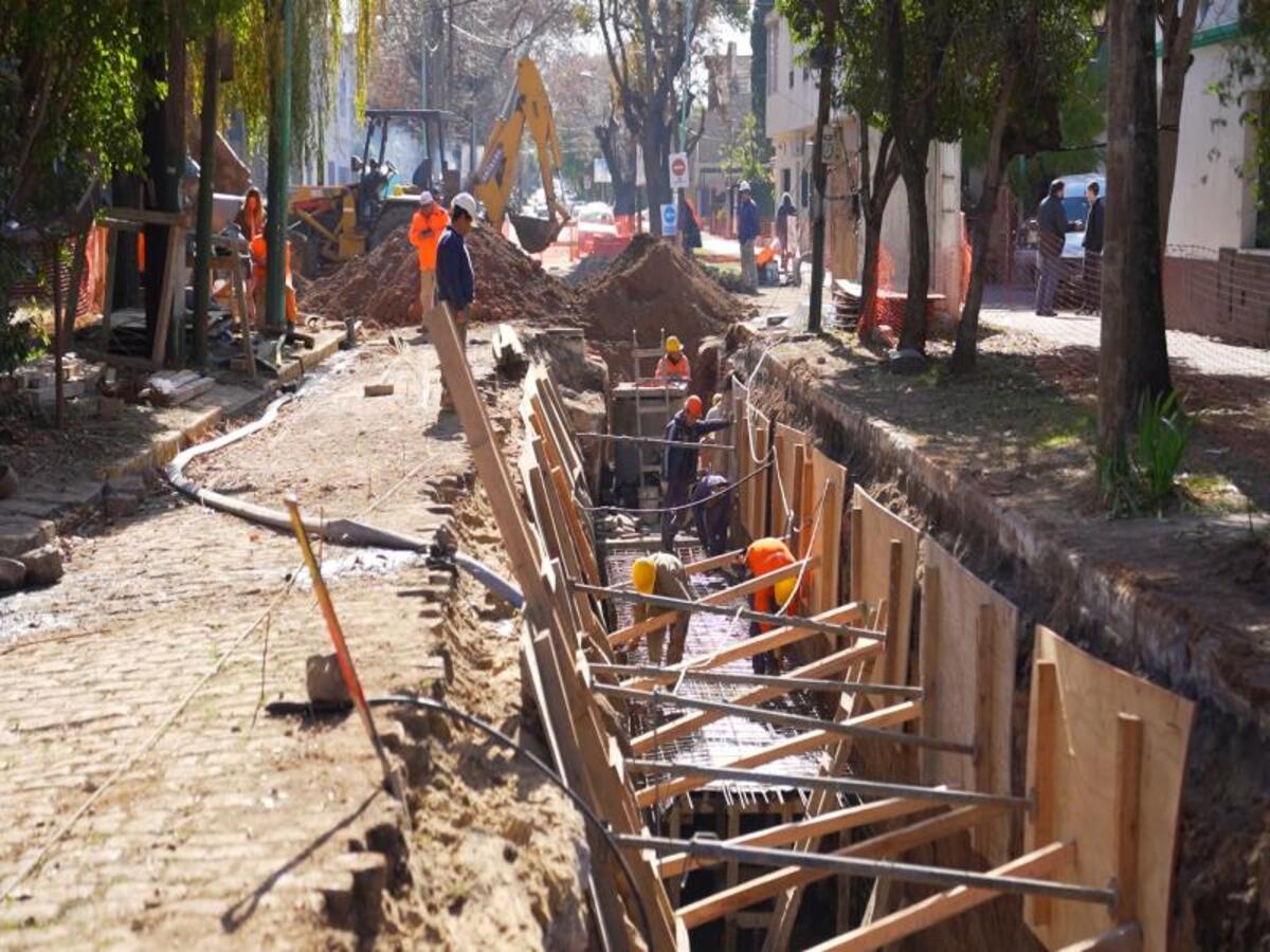 Avanzan las obras para evitar inundaciones en el centro de Lomas de ...