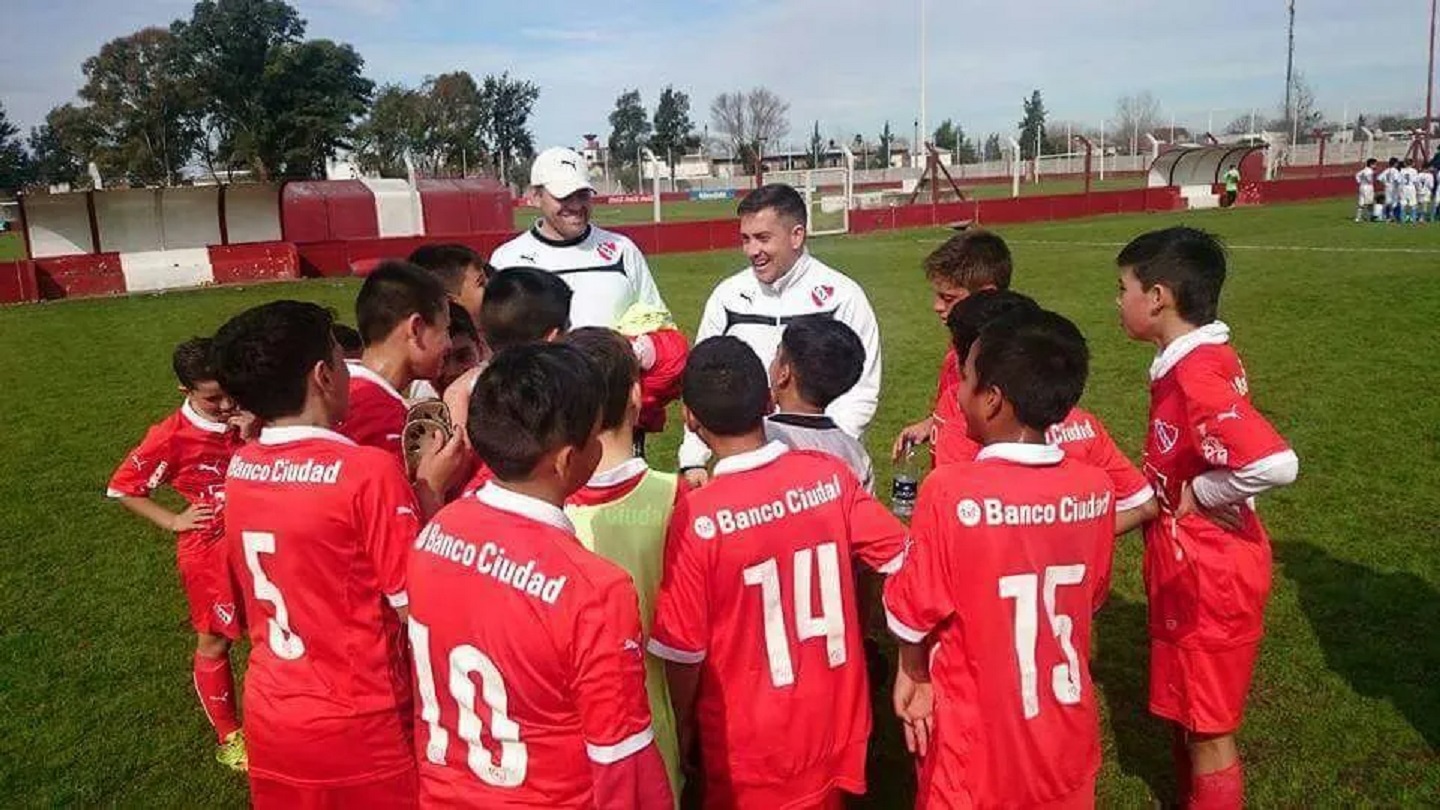 Independiente de Burzaco se pone a punto para el torneo - Noticias de Brown