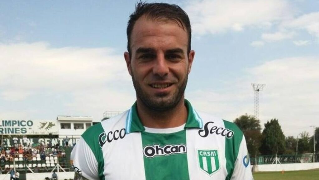 Lucas Scarnato, el goleador de Primera B que cambia las arengas antes de los partidos por la lectura de cuentos