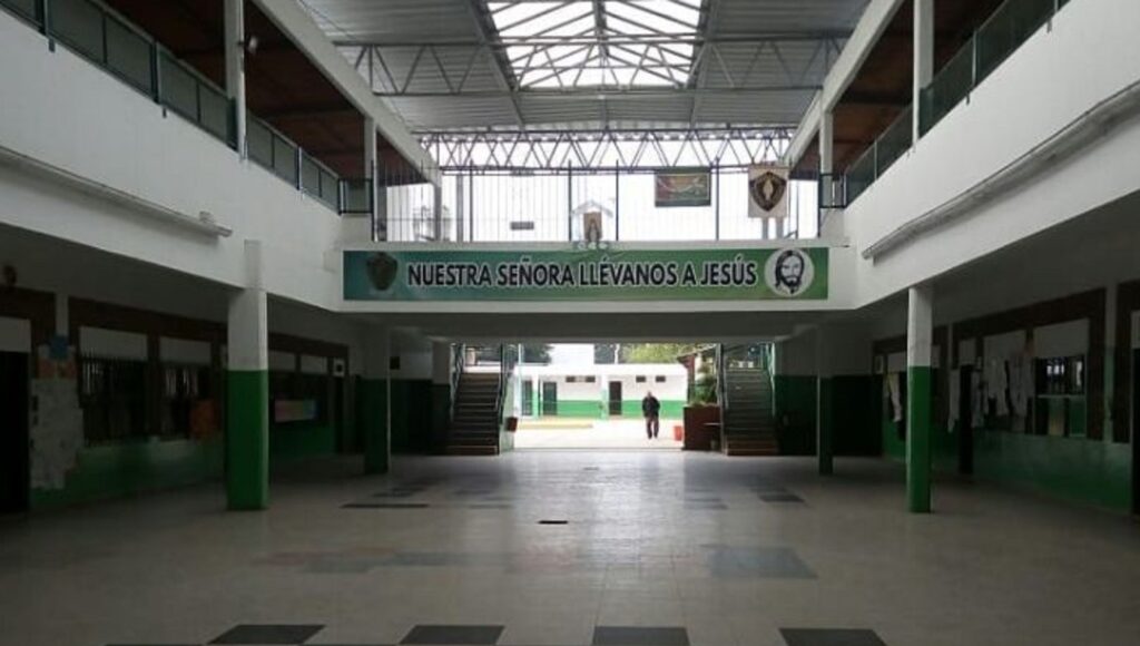 Temor en una escuela de Berazategui: un alumno llevó un arma "para asustar" a sus compañeros