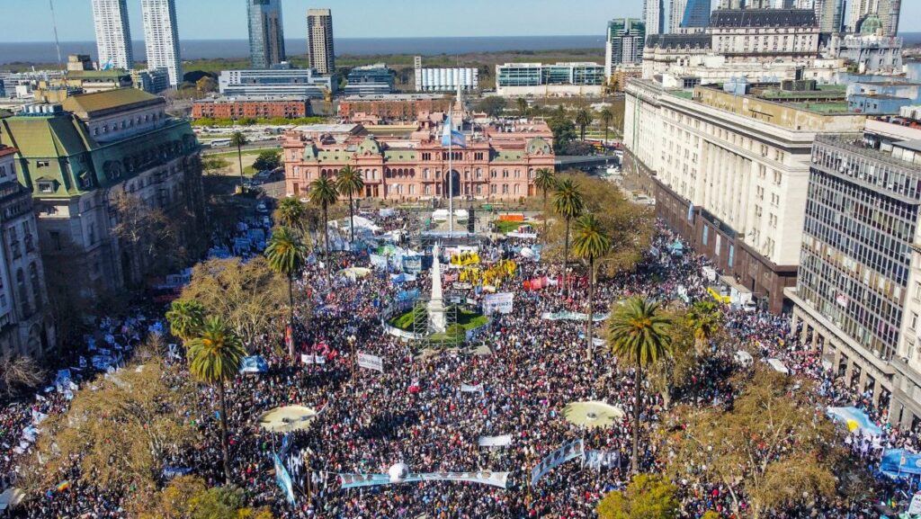 Atentado contra Cristina Kirchner: el acto en la Plaza de Mayo