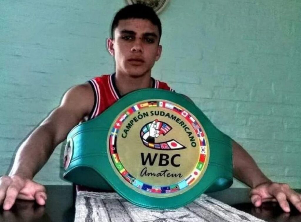 The fighting story of a boxer from Lomas de Zamora: raffle his car to travel to Mexico and start his international career