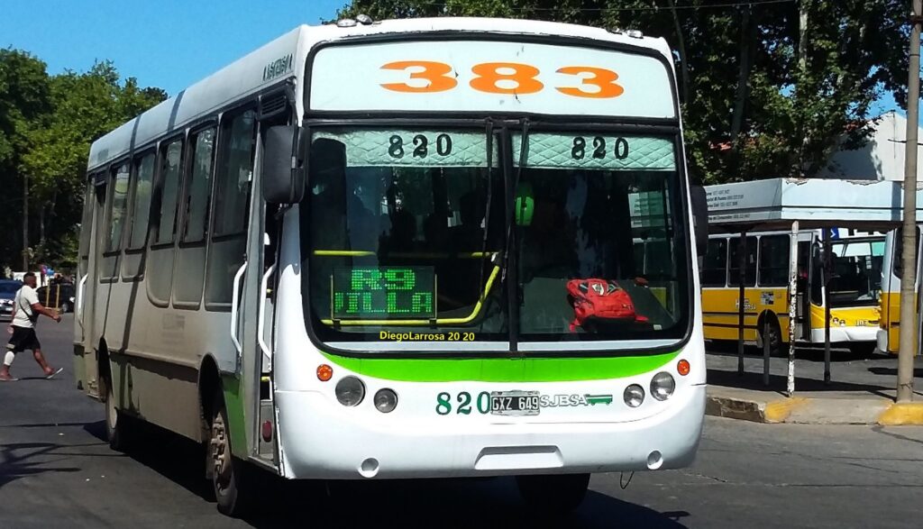 Locura en Florencio Varela: un hombre fue asesinado en un colectivo por dos ladrones que se subieron a robar