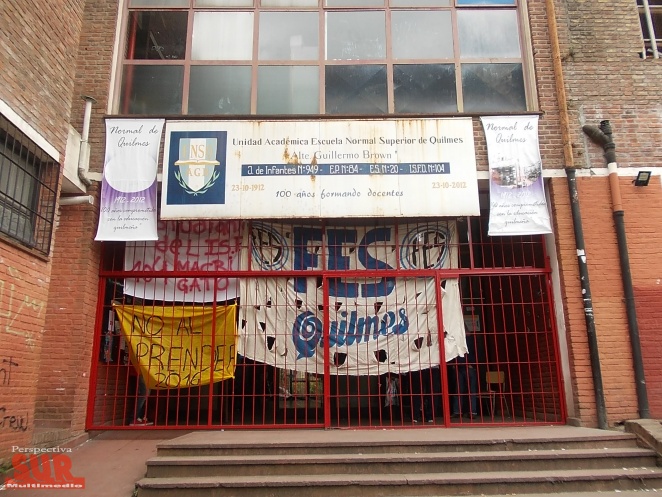 Una alumna de un colegio de Quilmes llevó gas pimienta al aula y provocó un desastre