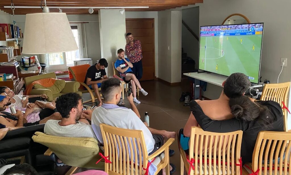 La Casa del Mundial, el reducto que eligieron 10 amigos para convivir juntos en Olivos durante un mes y ver todos los partidos