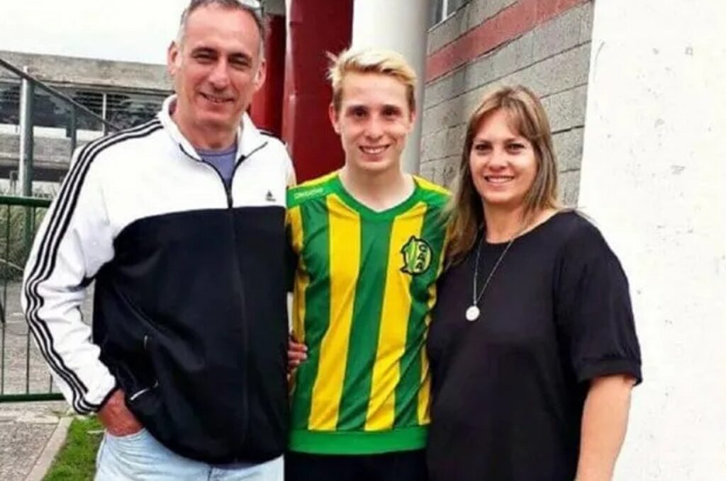 Tragedia en el fútbol: quién era Samuel Rebollo, el joven de 20 años que se suicidó después de que lo dejaran libre