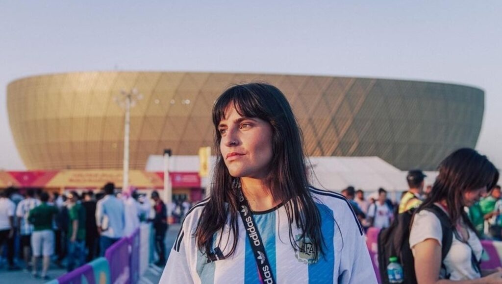 Quién es Lola del Carril, la joven de Vicente López que hace historia en el Mundial de Qatar