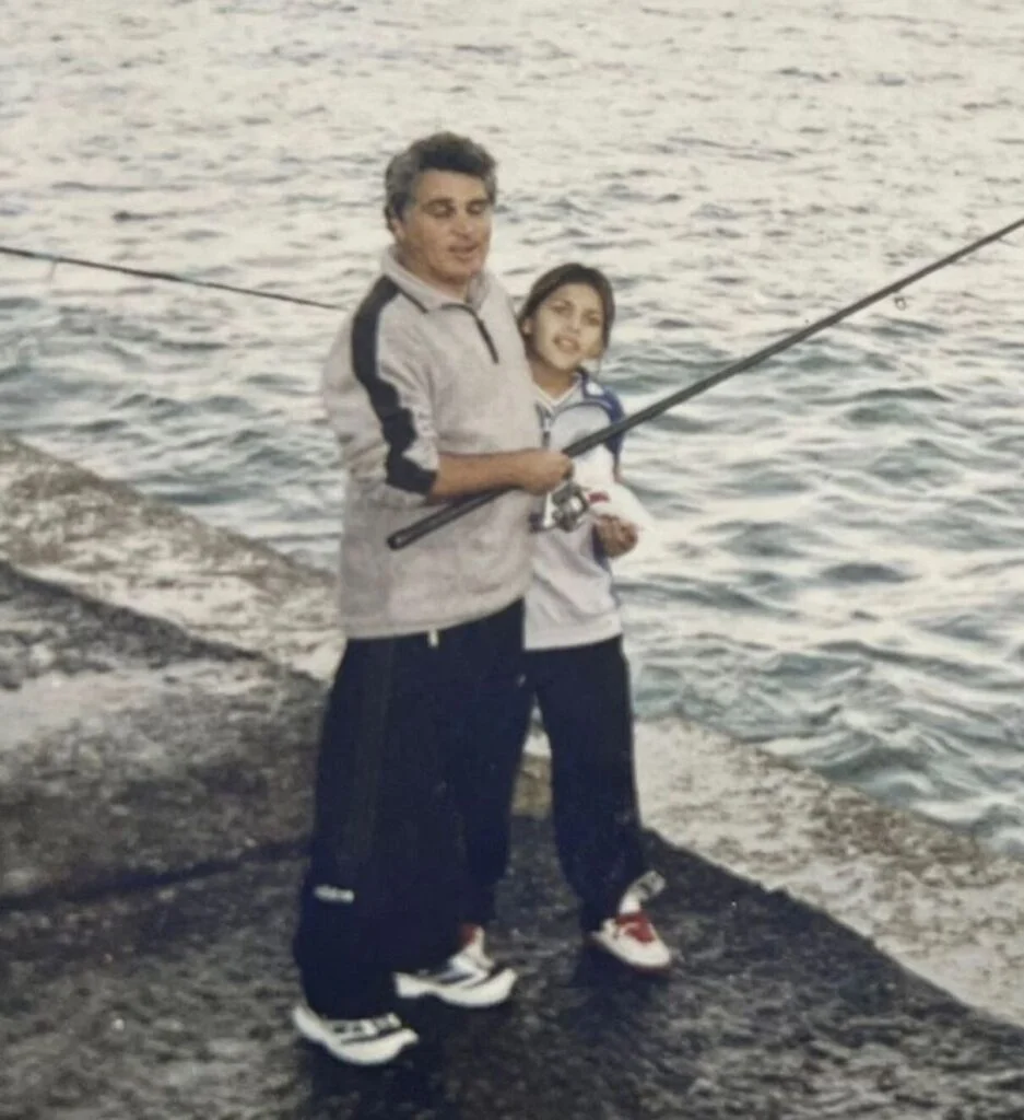 Quién es el Tano Nania, el DT de un humilde club de barrio al que Leandro Paredes siempre visita en Buenos Aires