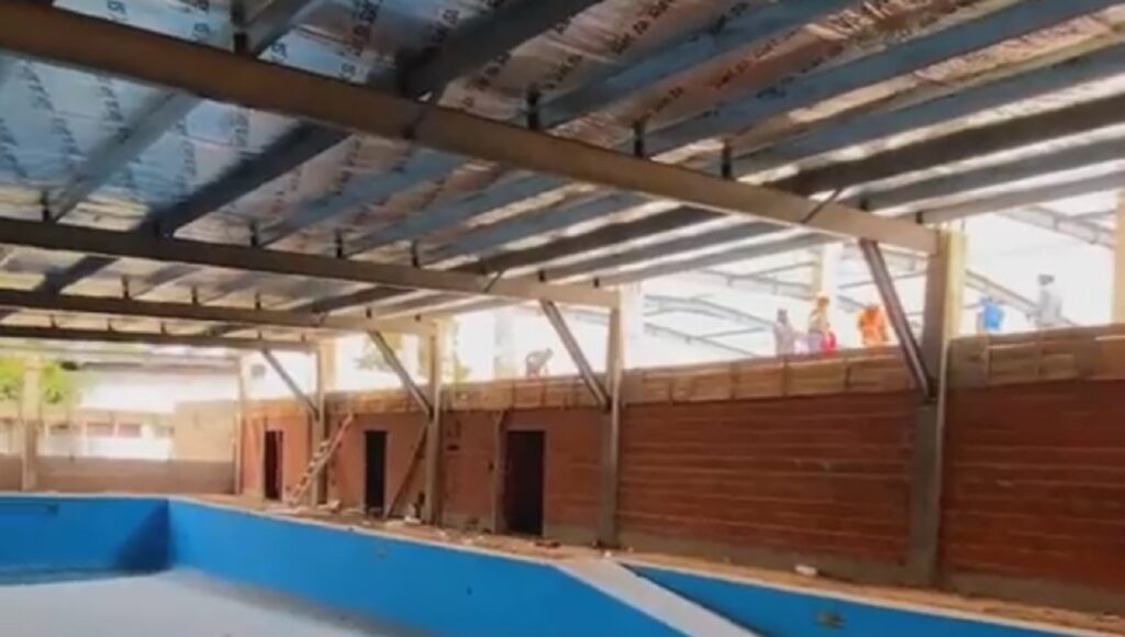 Hurlingham reimpulsa la construcción del nuevo polideportivo de Villa Tesei: cuándo se inaugurará la pileta climatizada