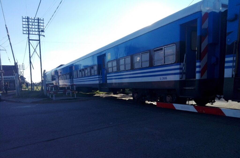 Por qué un ramal del tren Sarmiento suspenderá el servicio si la temperatura ambiente supera los 30 grados