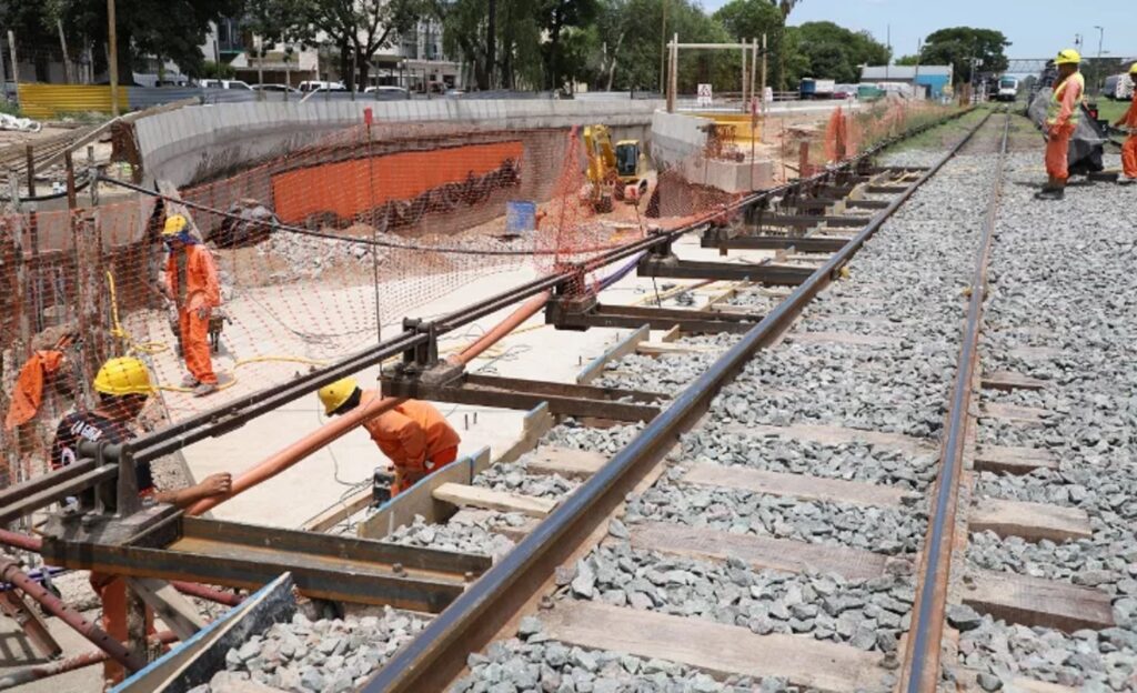 Avanza el bajo vías del tren Belgrano Sur en González Catán: cómo quedará la mega obra que cambiará la ciudad