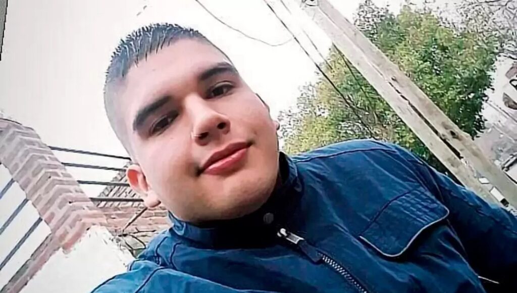Tenía 20 años y lo mataron a golpes a la salida de una fiesta en Berazategui: a un año y medio, por qué su familia teme que el crimen quede impune