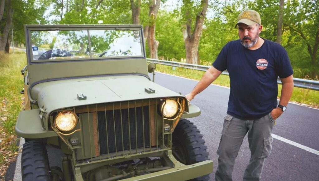 Un vecino de Monte Grande restauró un Jeep Willys de la Segunda Guerra Mundial y lo convirtió en una reliquia