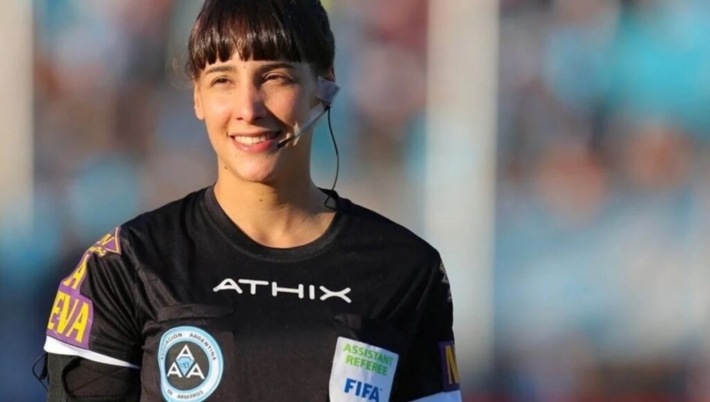Quién es Daiana Milone, la vecina de Lanús que dirigirá un Mundial Femenino de Fútbol