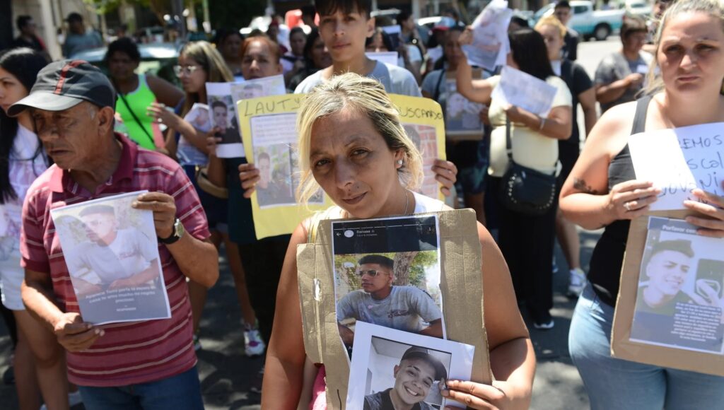 Dos meses de la desaparición de Lautaro Morello y Lucas Escalante en Florencio Varela: cinco fiscales, el temor de corrupción judicial y el pedido de la familia del chico asesinado