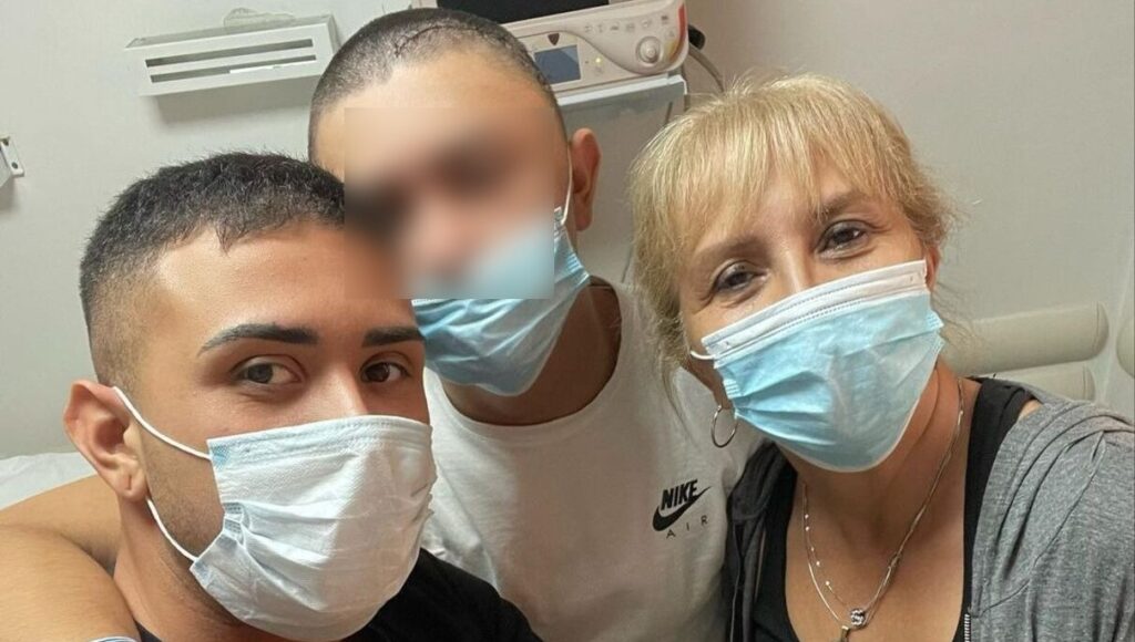 La milagrosa recuperación de Lautaro Cárdenas: una patota lo dejó gravemente herido en Lomas de Zamora pero ya volvió a su casa