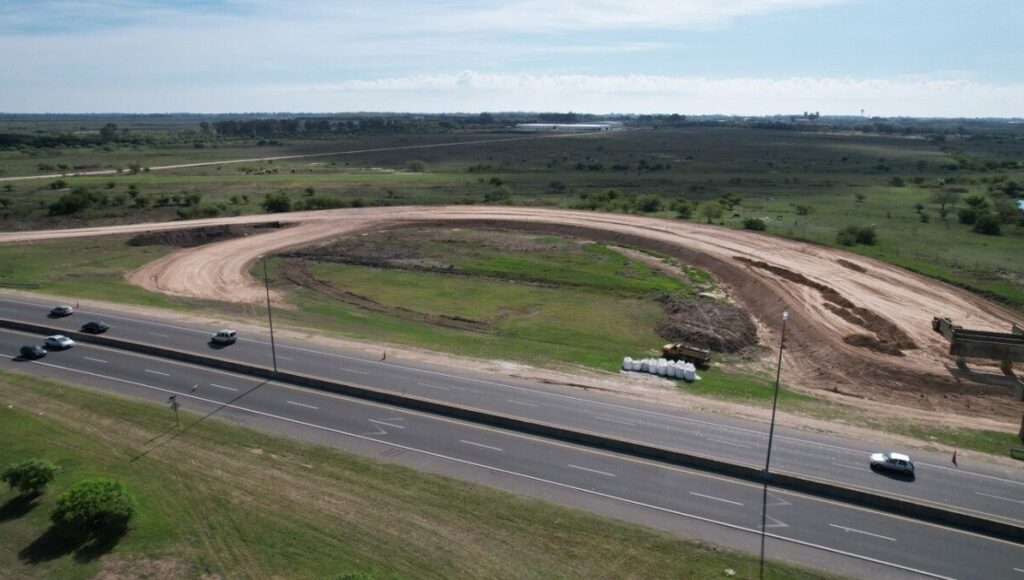 Avanza la obra clave de la nueva bajada de la Autopista Buenos Aires - La Plata: para cuándo estará lista