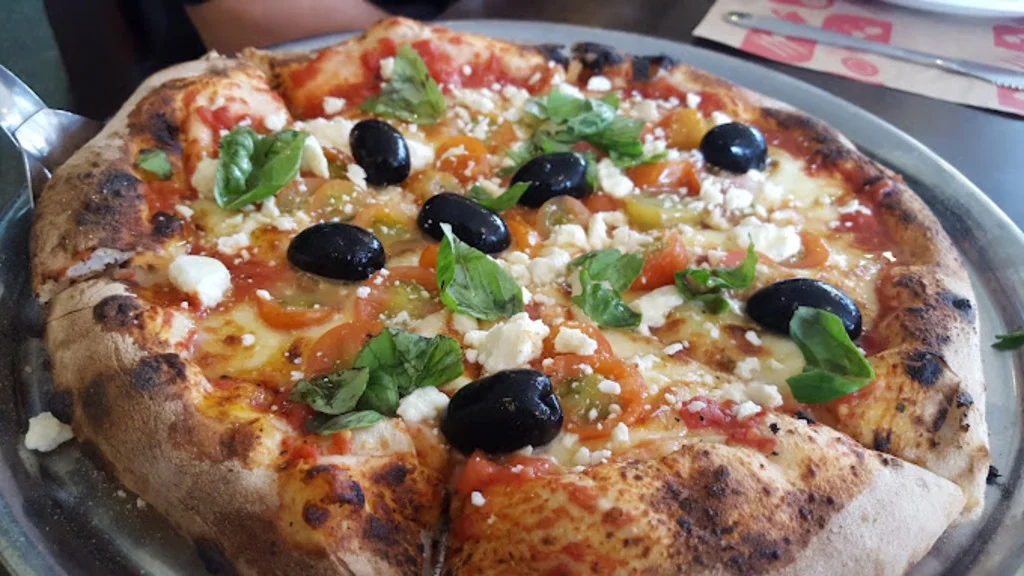 Perténope se suma a la Noche de las Pizzerías en Vicente Líópez.