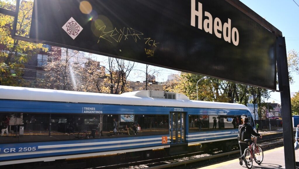 El tren entre Haedo – Caseros de la línea San Martín tuvo su primer viaje de prueba.
